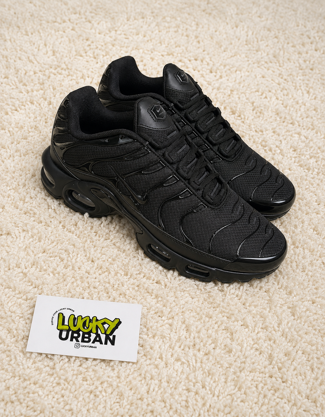 NIKE AIR MAX TN PRETO