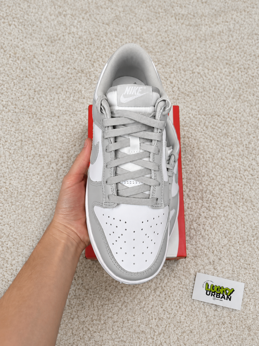 NIKE DUNK BRANCO / CINZA