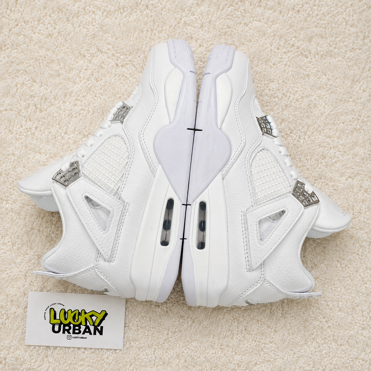 NIKE AIR JORDAN 4 RETRO BRANCO