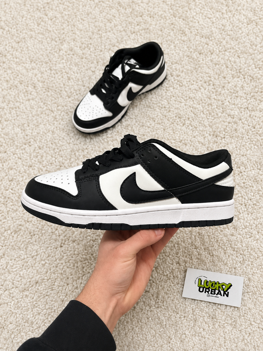 NIKE DUNK BRANCO / PRETO