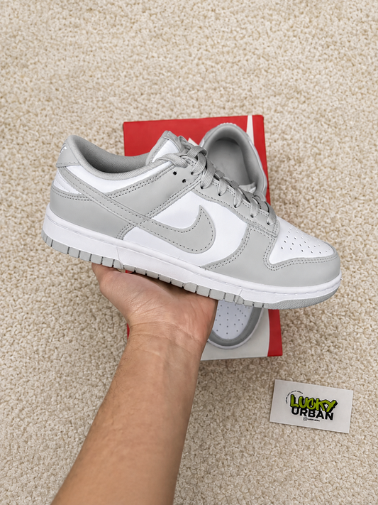 NIKE DUNK BRANCO / CINZA